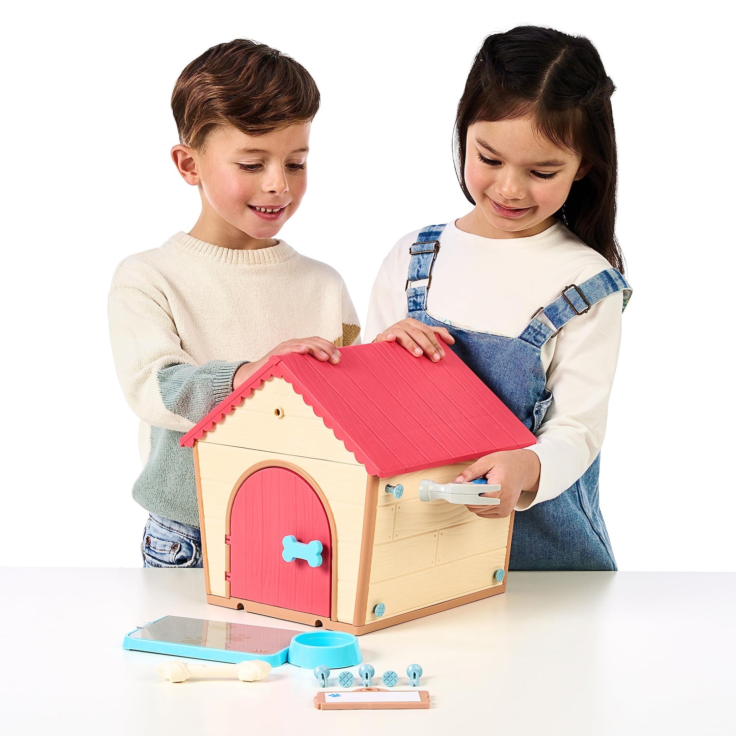 Little Live Pets My Kitty's Home | Interactive Plush Toy Kitten & House, Surprise Reveal with 25+ Sounds & Reactions. Build Kitty's Home - Easy Build DIY Home, Batteries Included. for Kids Ages 5+